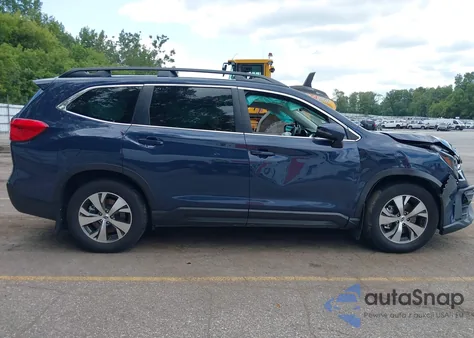 2023 Subaru Ascent Premium 8-Passenger z USA, uszkodzony, nr VIN 4S4WMACD6P3419252